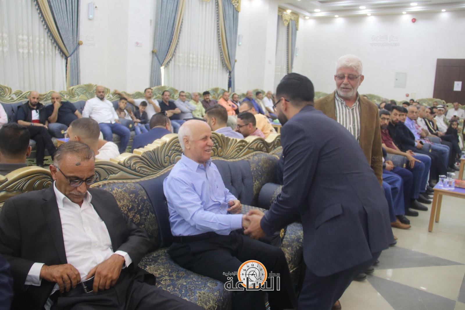 Madar Al-Saa Images 0.9375737824387227