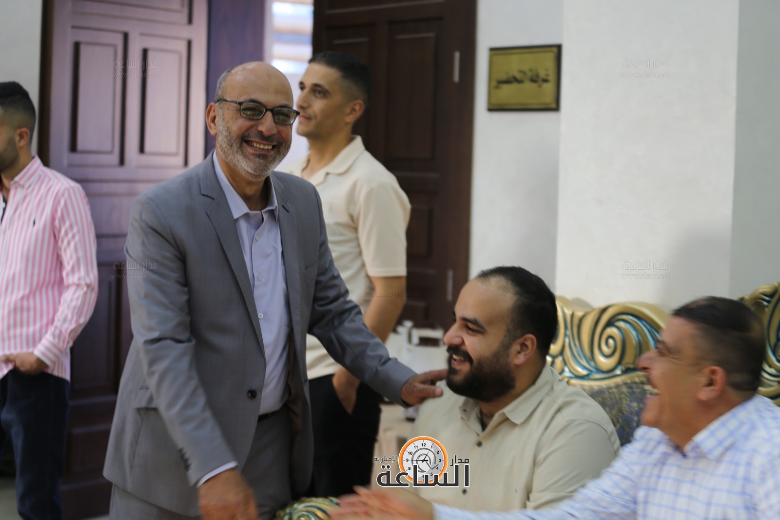 Madar Al-Saa Images 0.5097576433591346