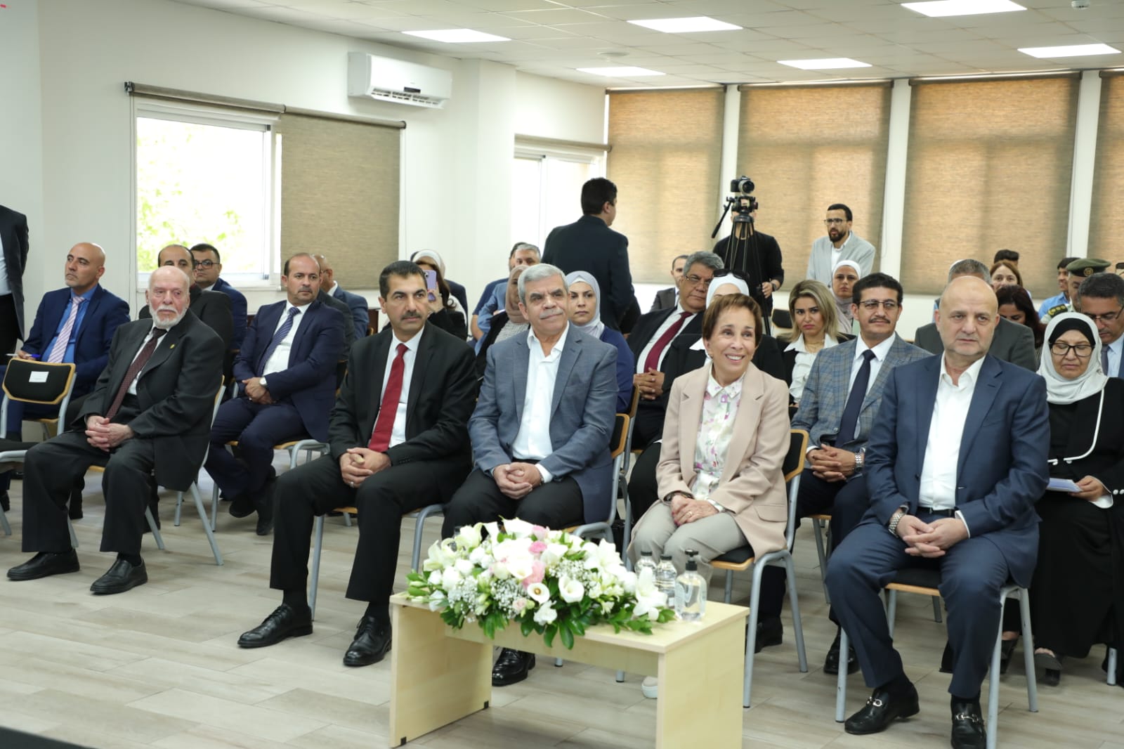 Madar Al-Saa Images 0.36216290613394664