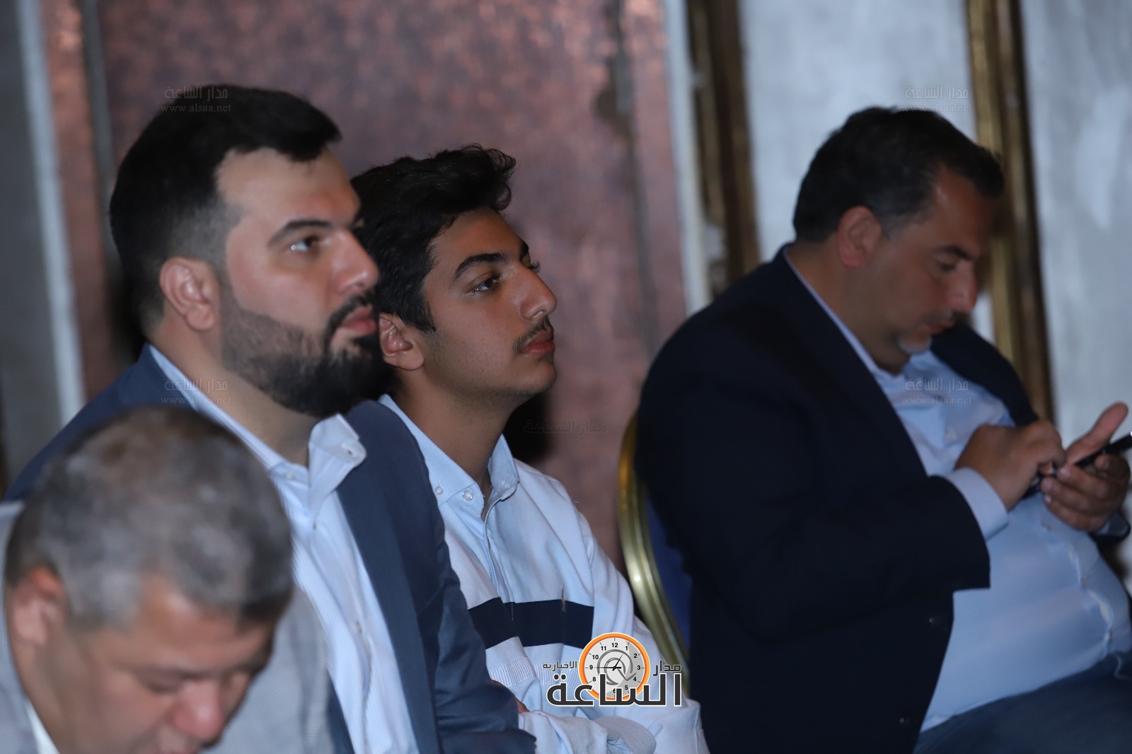 Madar Al-Saa Images 0.7079584756361521