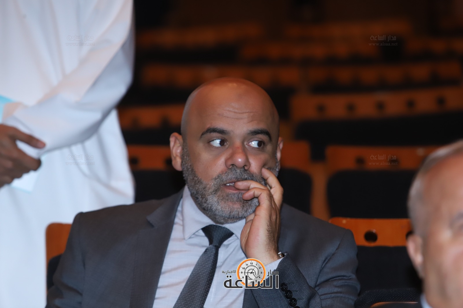 Madar Al-Saa Images 0.5506153460270626