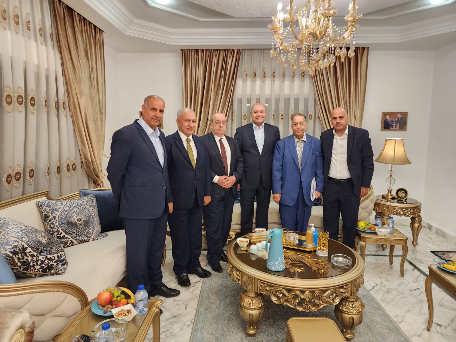 Madar Al-Saa Images 0.4784150764361843