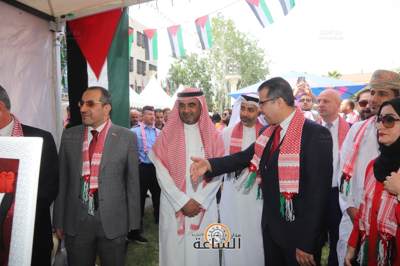 Madar Al-Saa Images 0.7974719608162117