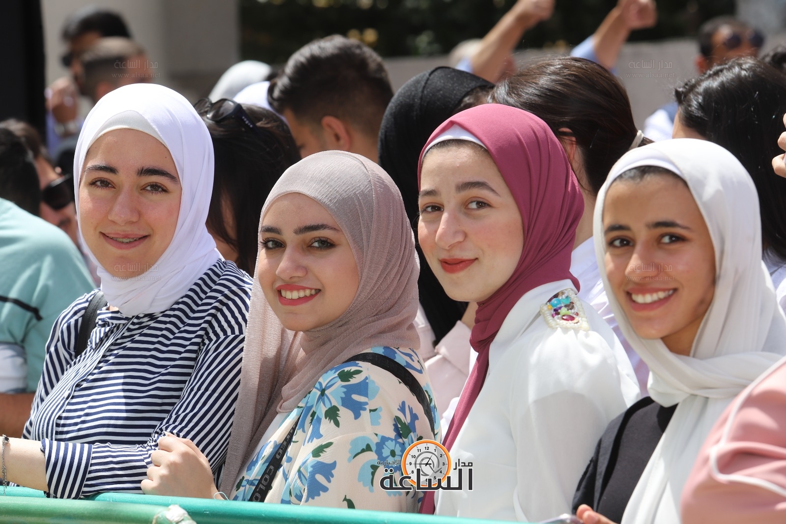 Madar Al-Saa Images 0.22244483295857087