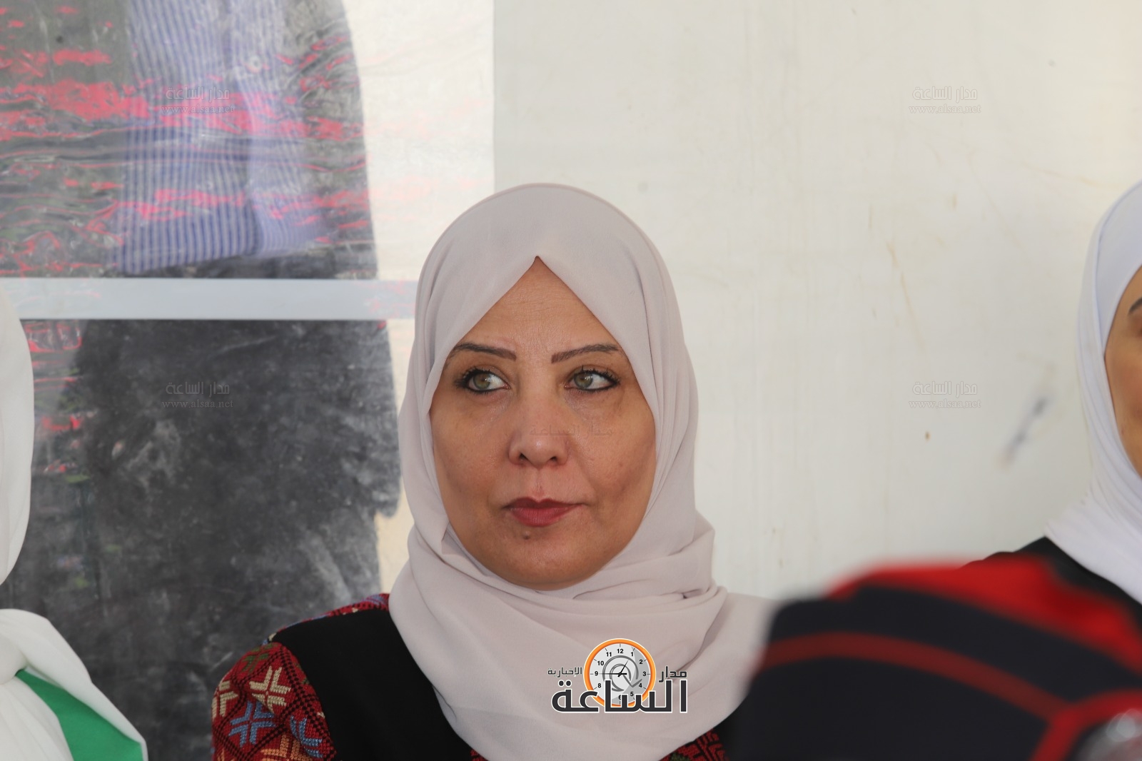 Madar Al-Saa Images 0.05431318576518529