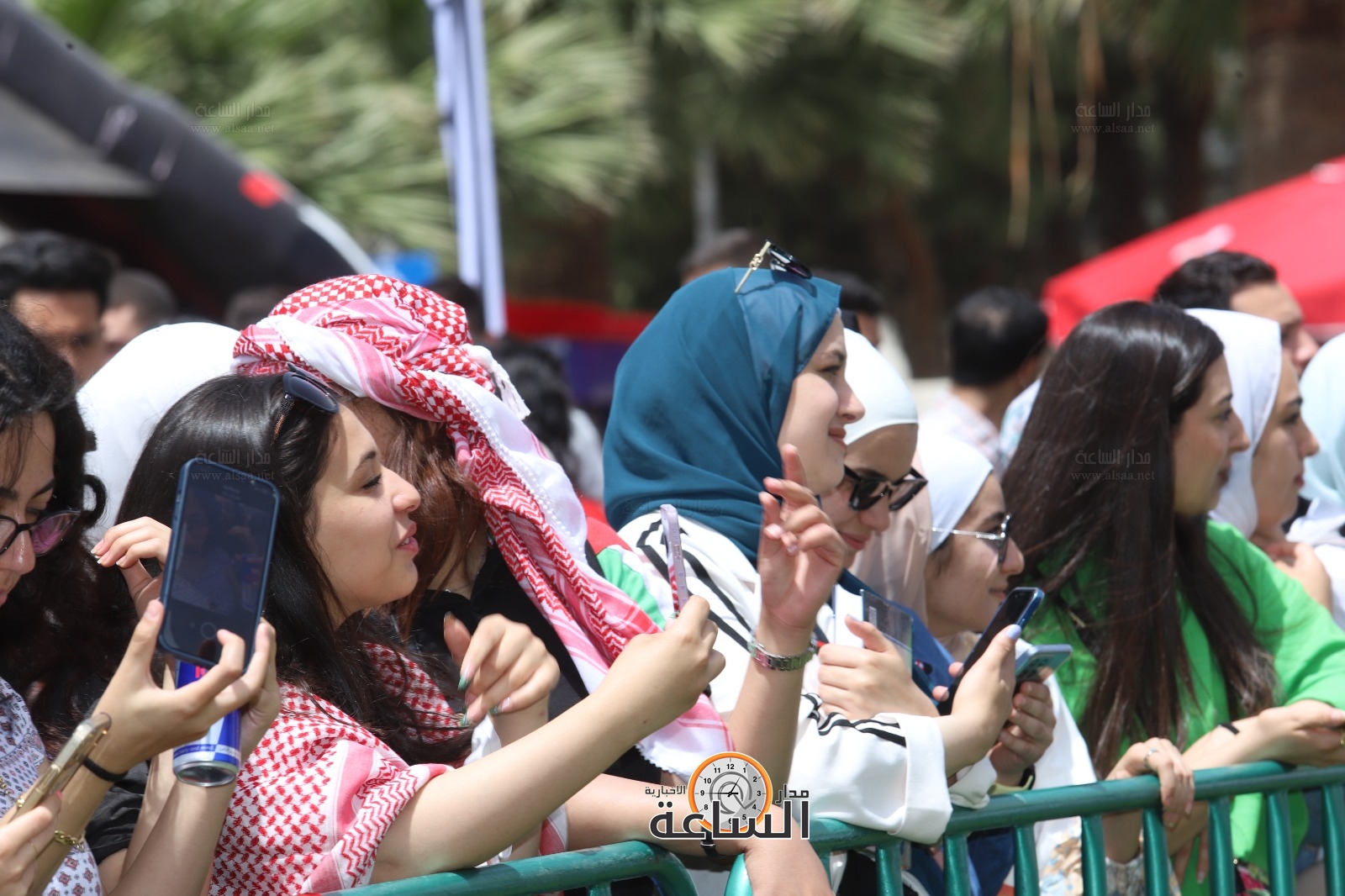 Madar Al-Saa Images 0.2881888674323865