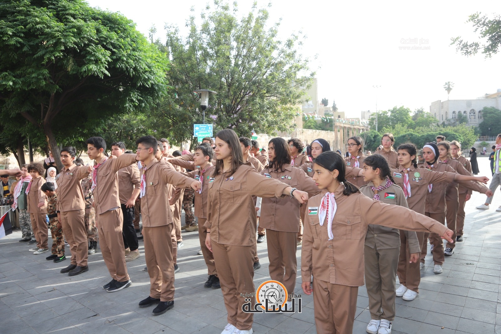 Madar Al-Saa Images 0.41383671705206915