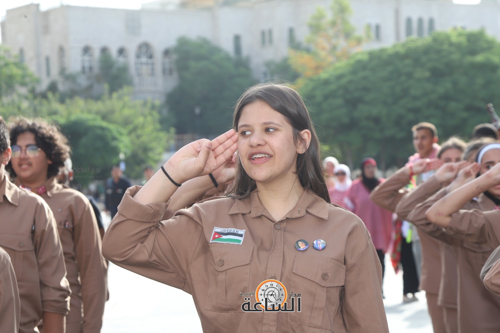 Madar Al-Saa Images 0.960853274960404