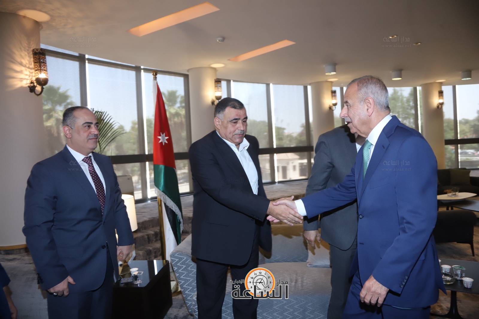 Madar Al-Saa Images 0.6247131399390131