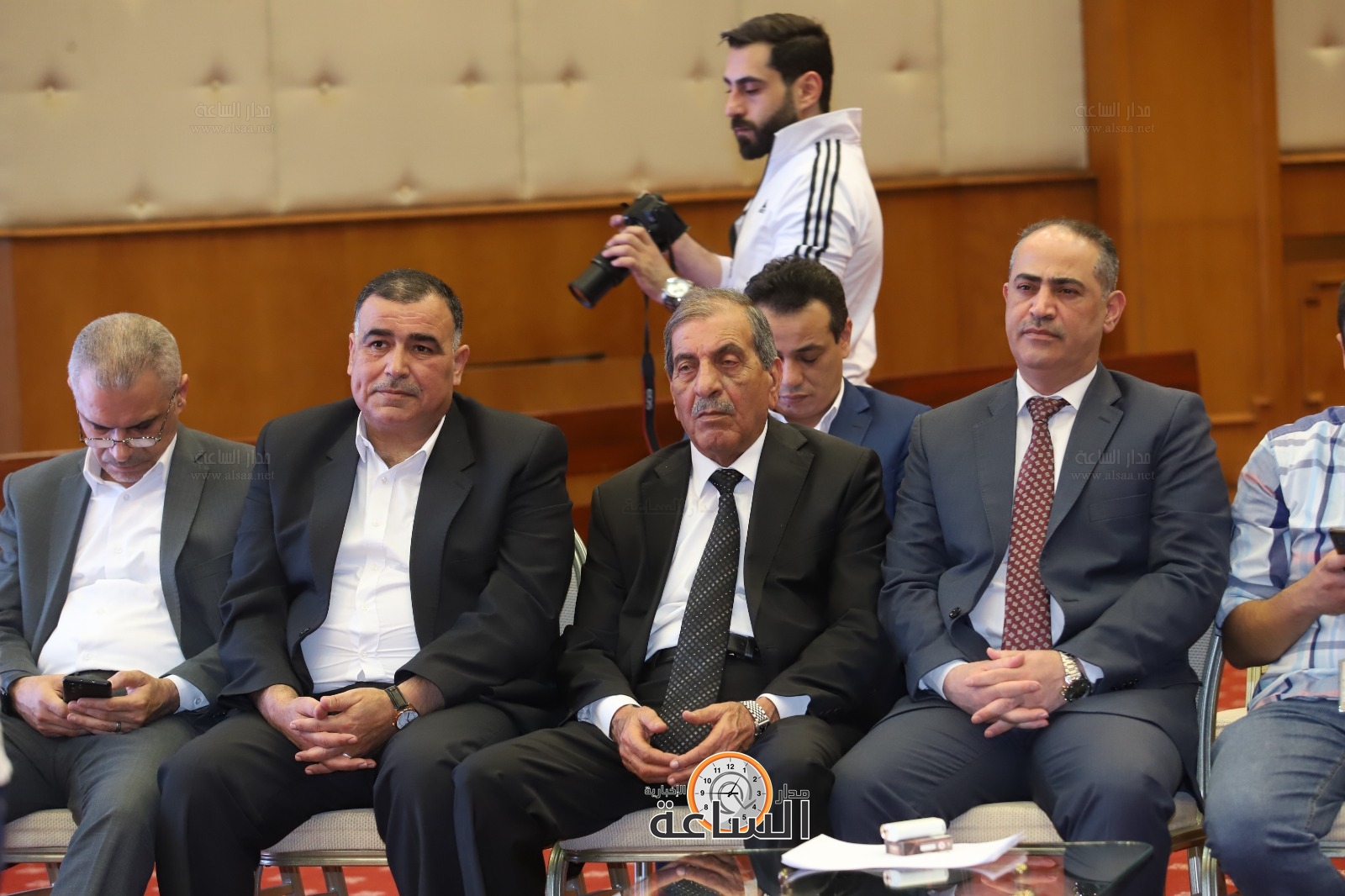 Madar Al-Saa Images 0.3317904399667504