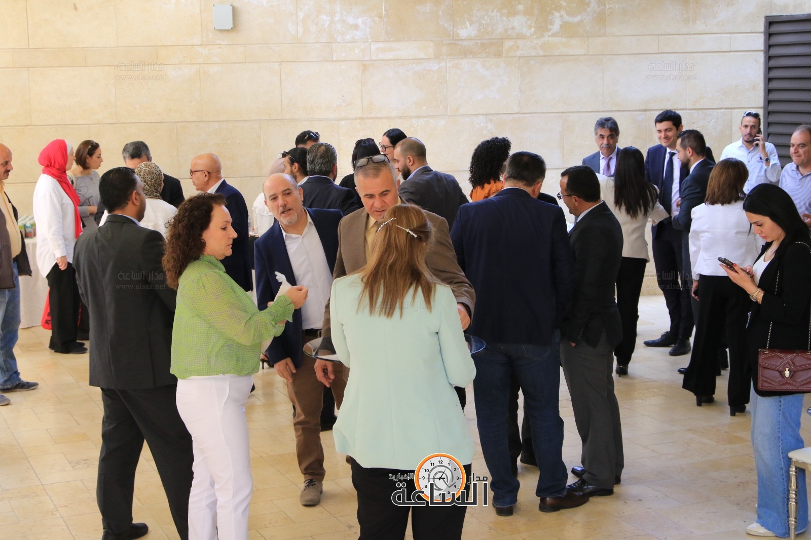 Madar Al-Saa Images 0.9845072980167213