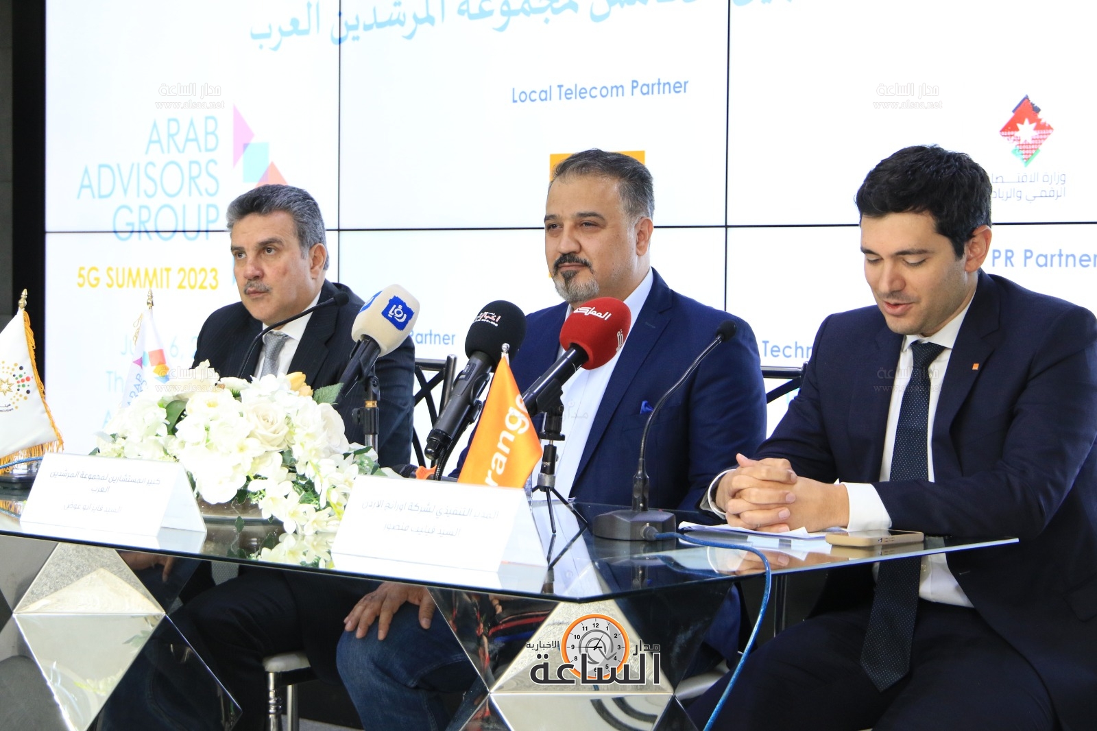 Madar Al-Saa Images 0.504823426455614