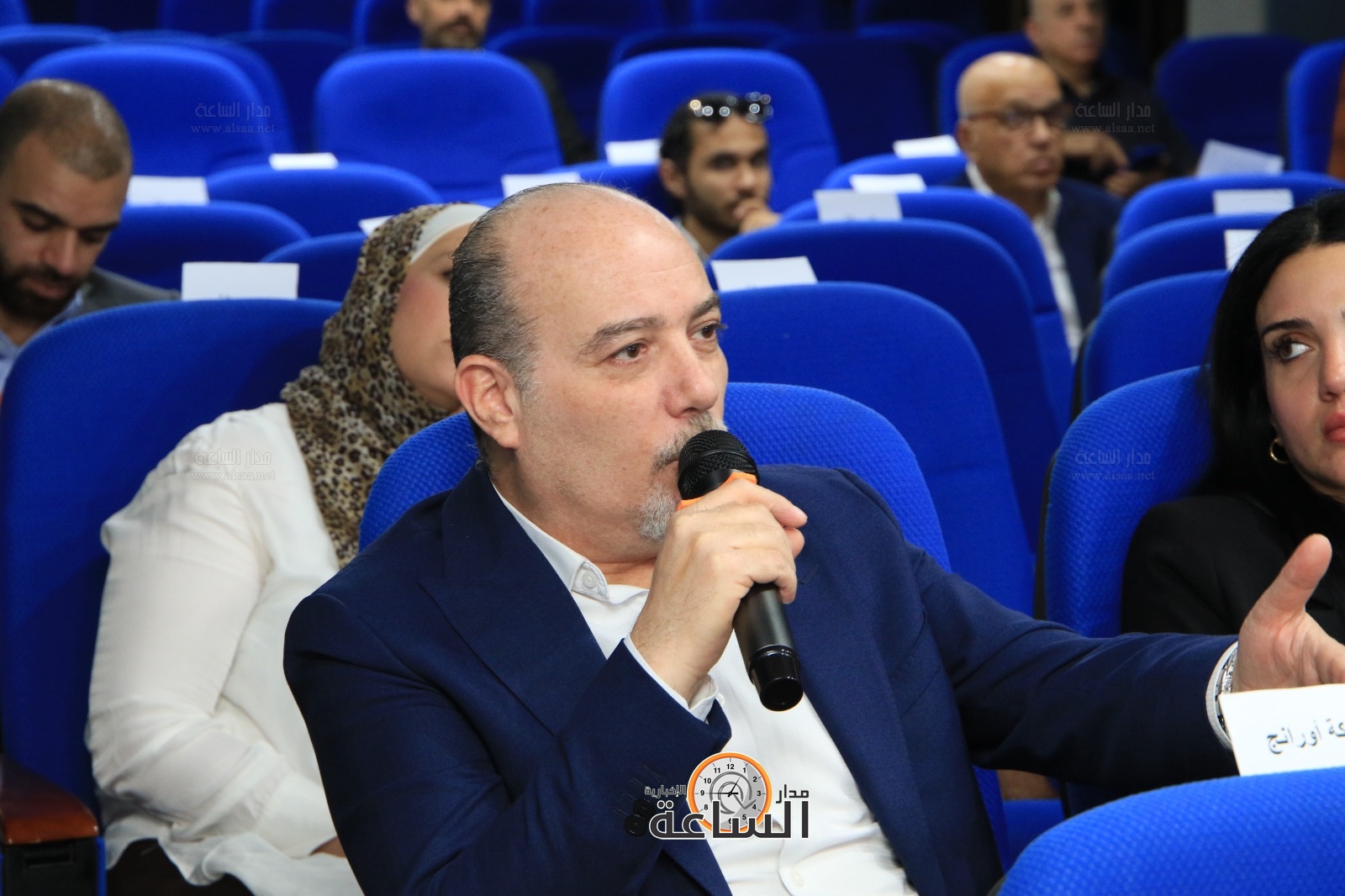 Madar Al-Saa Images 0.9903873335326518