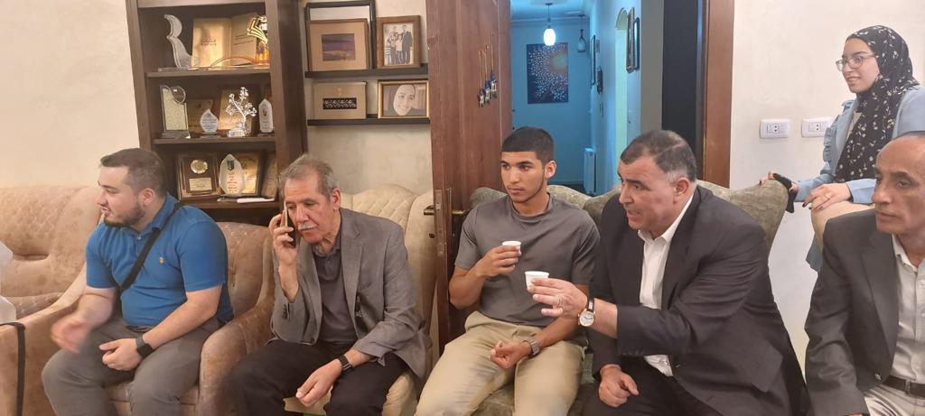 Madar Al-Saa Images 0.5908957106450545