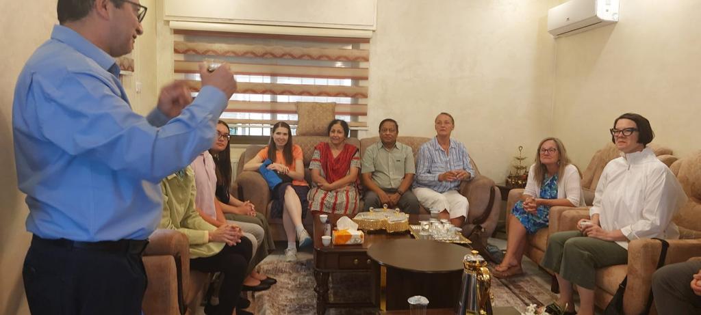 Madar Al-Saa Images 0.347233804526216