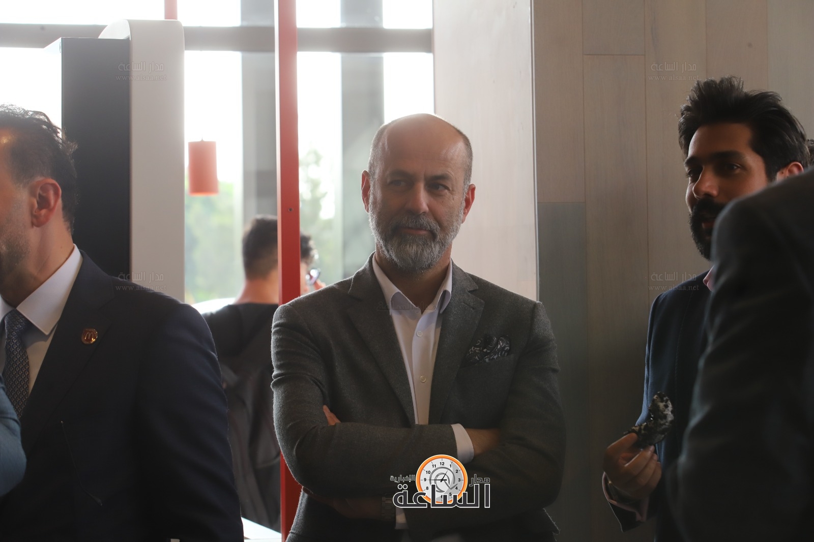 Madar Al-Saa Images 0.9156297923751624