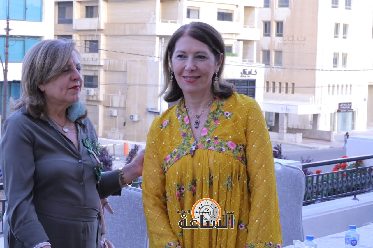 Madar Al-Saa Images 0.4529154563565023