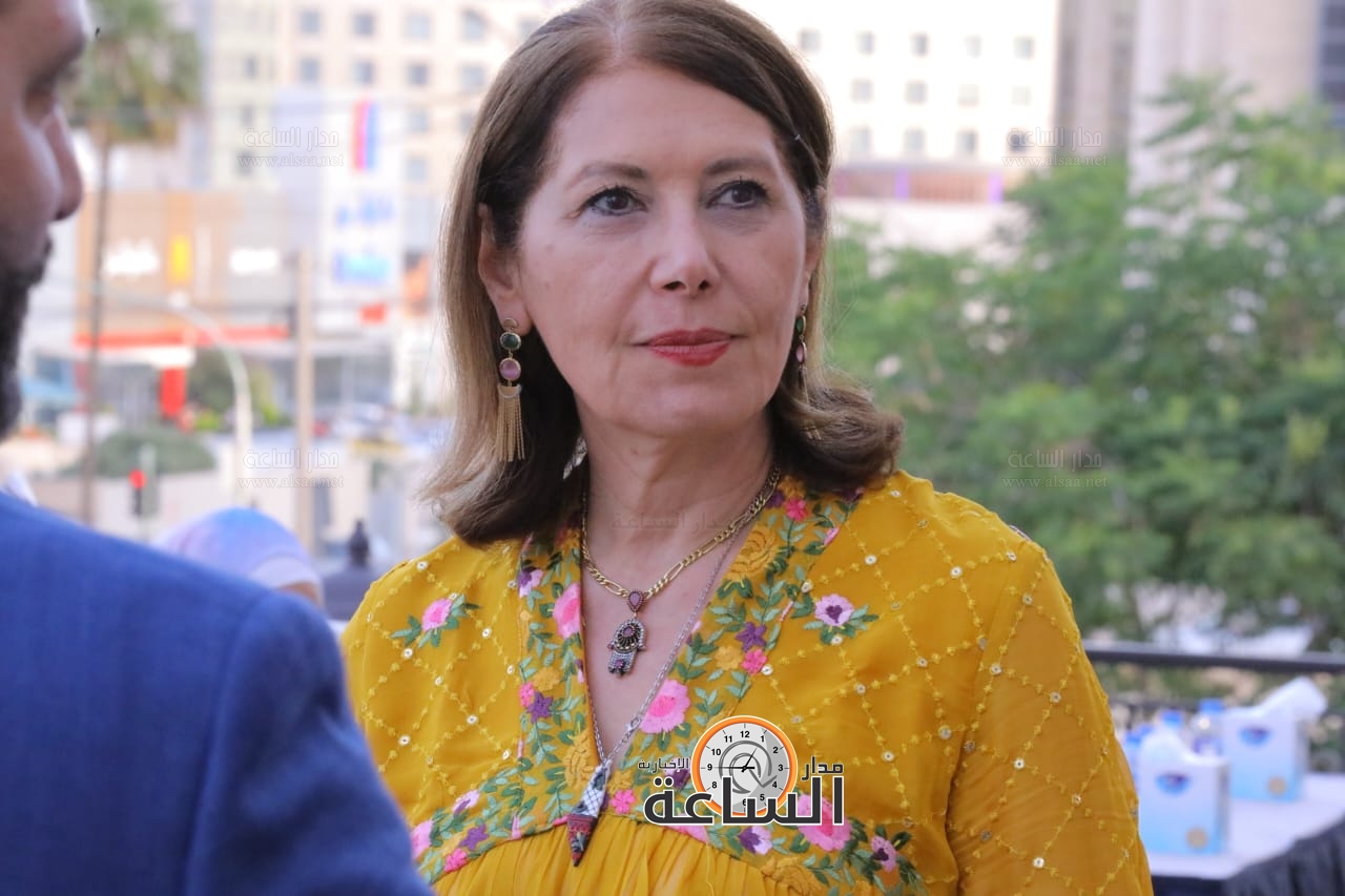 Madar Al-Saa Images 0.022320268852092595