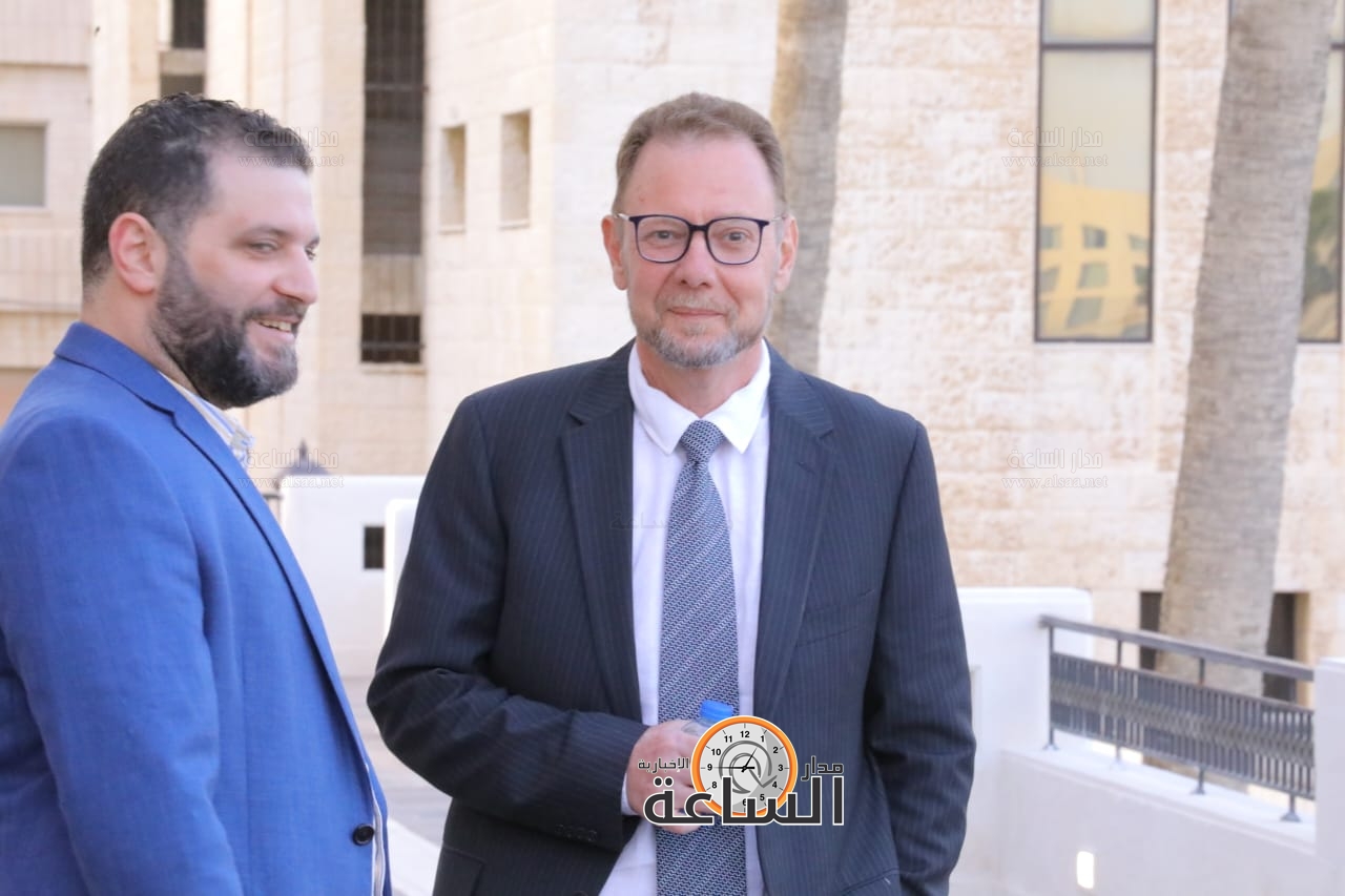 Madar Al-Saa Images 0.3875493423978993