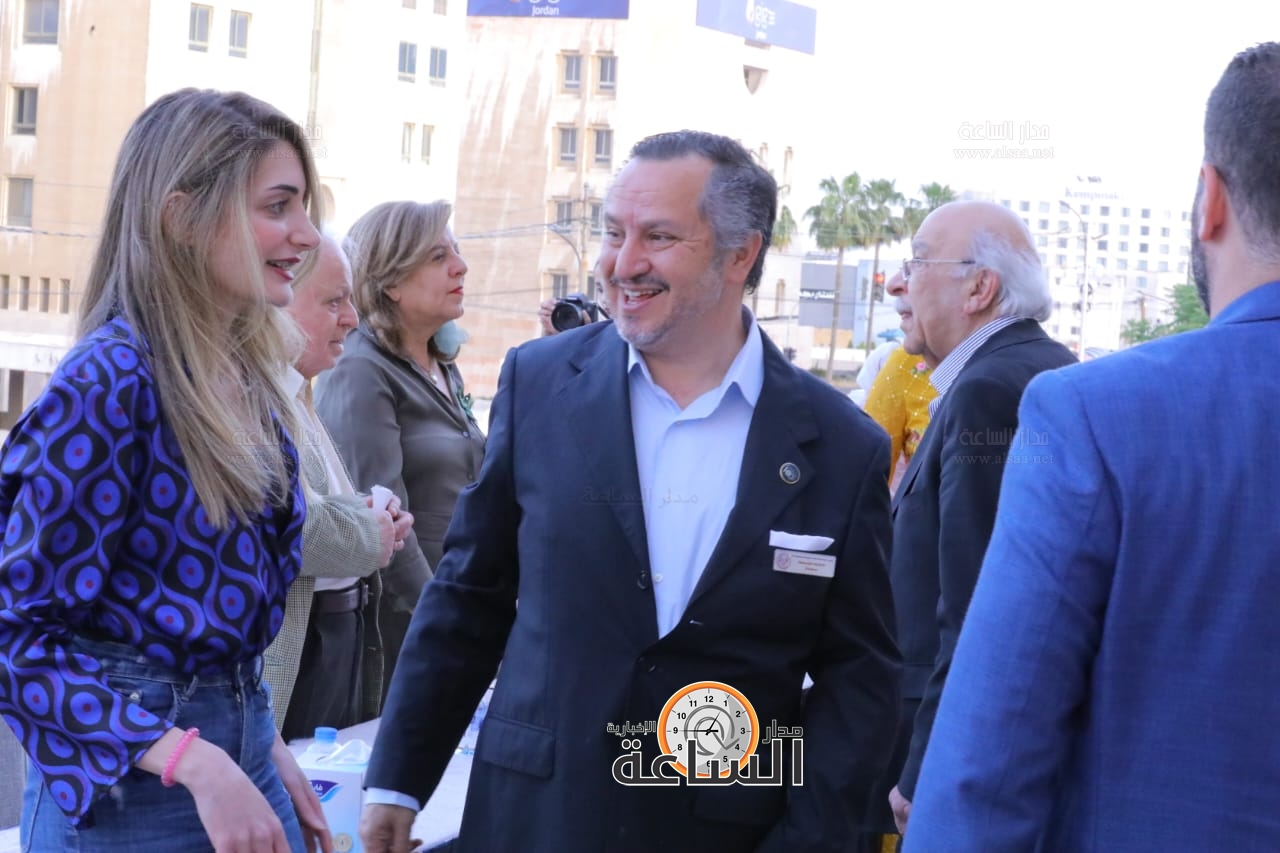 Madar Al-Saa Images 0.8822152206200239