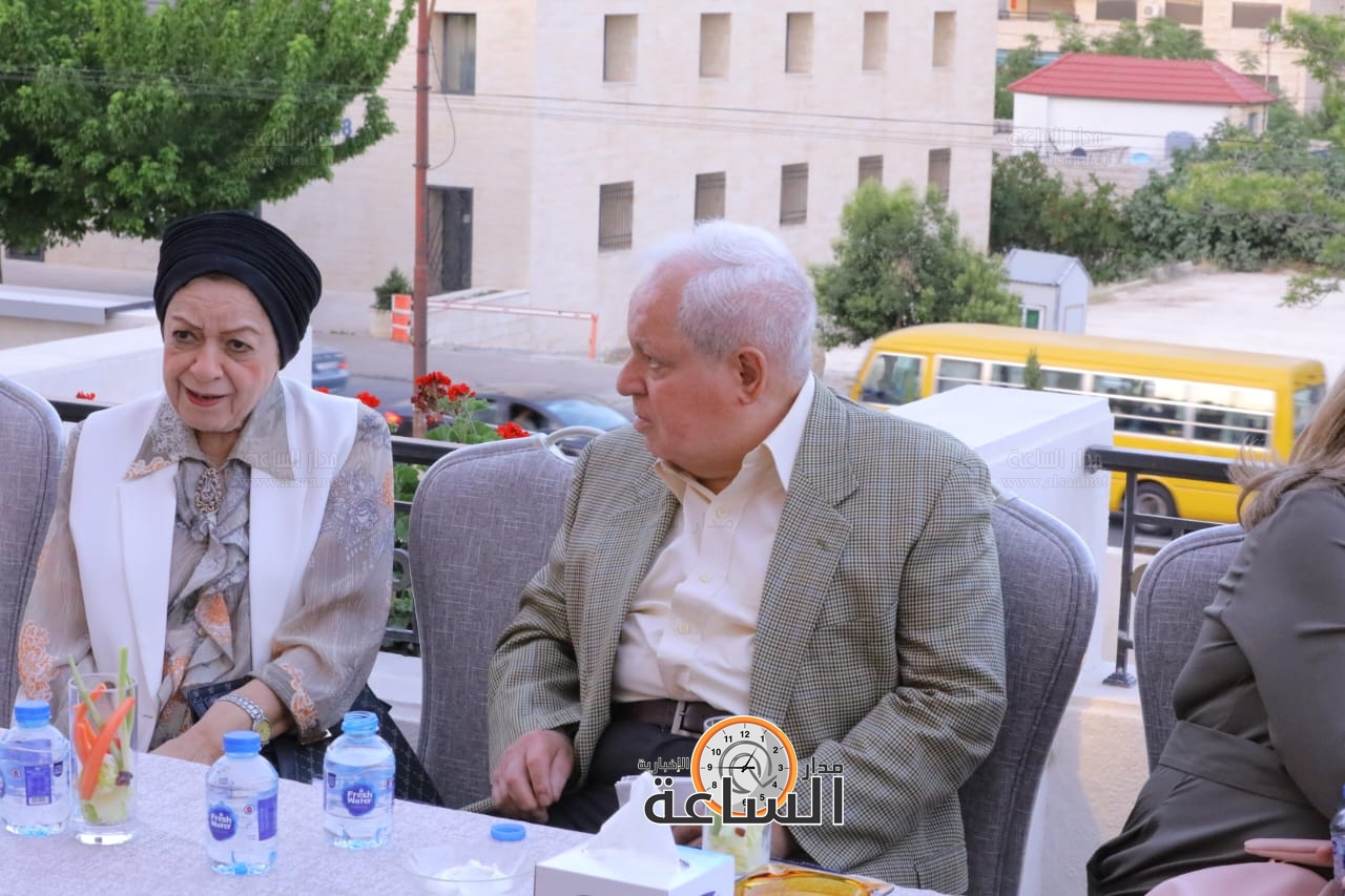 Madar Al-Saa Images 0.8928599824567969