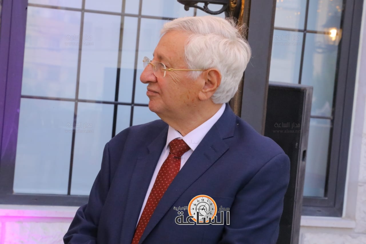 Madar Al-Saa Images 0.5945058141906835