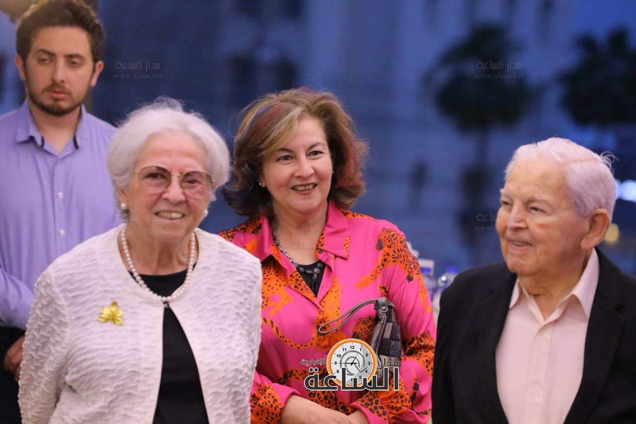 Madar Al-Saa Images 0.7059333800135017