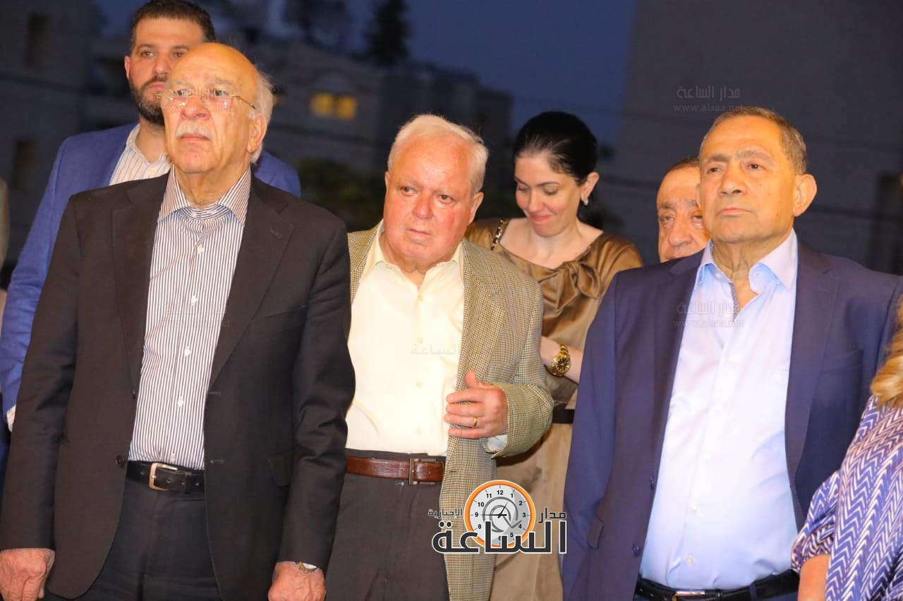 Madar Al-Saa Images 0.8404541720488343