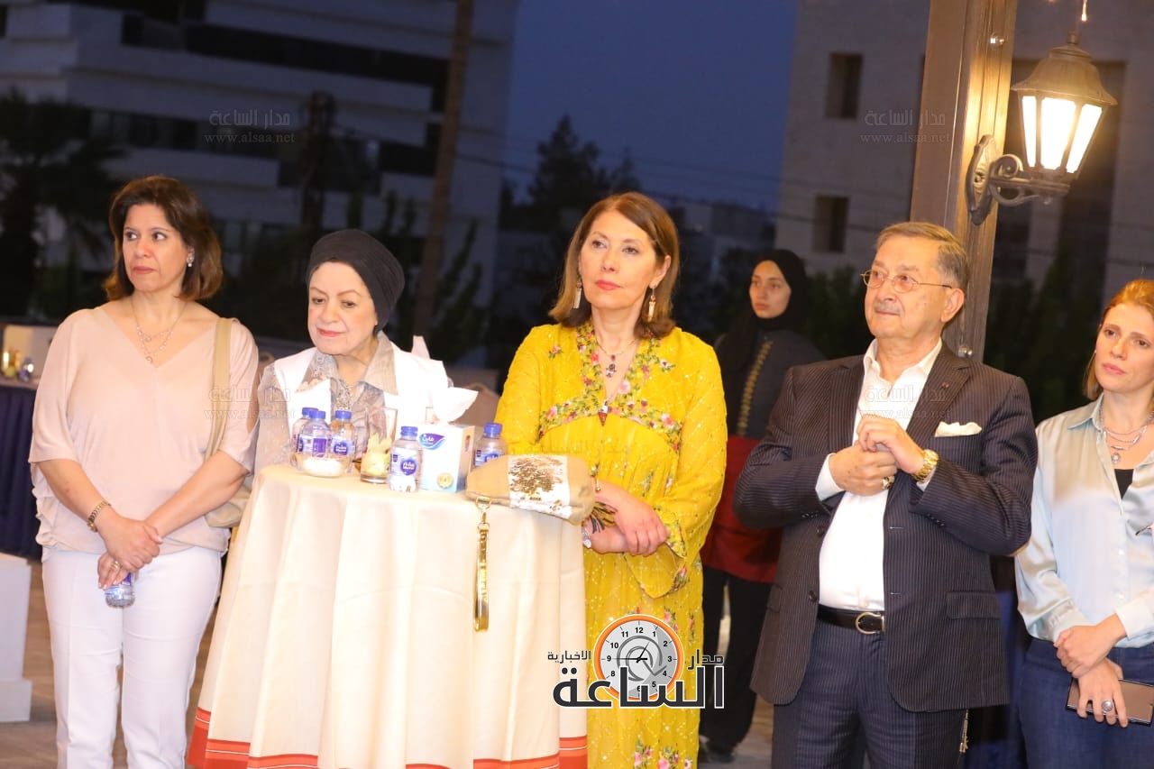 Madar Al-Saa Images 0.8556612110988705