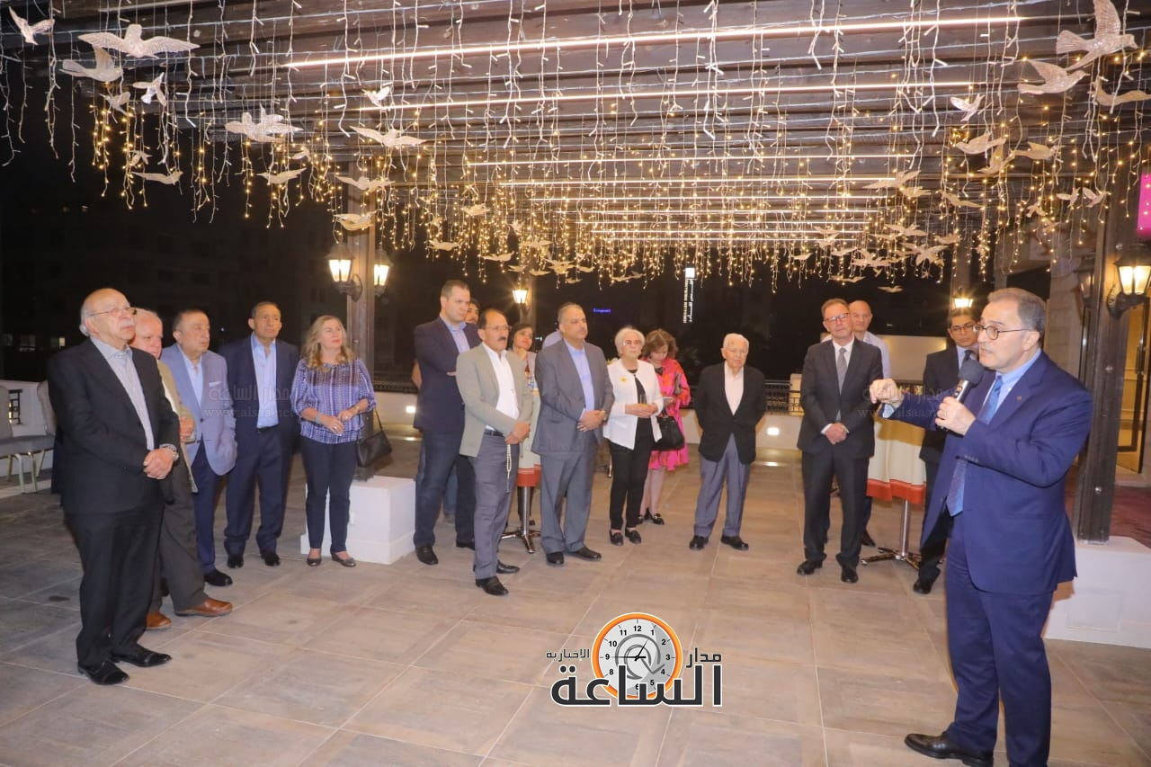 Madar Al-Saa Images 0.04773170561004192