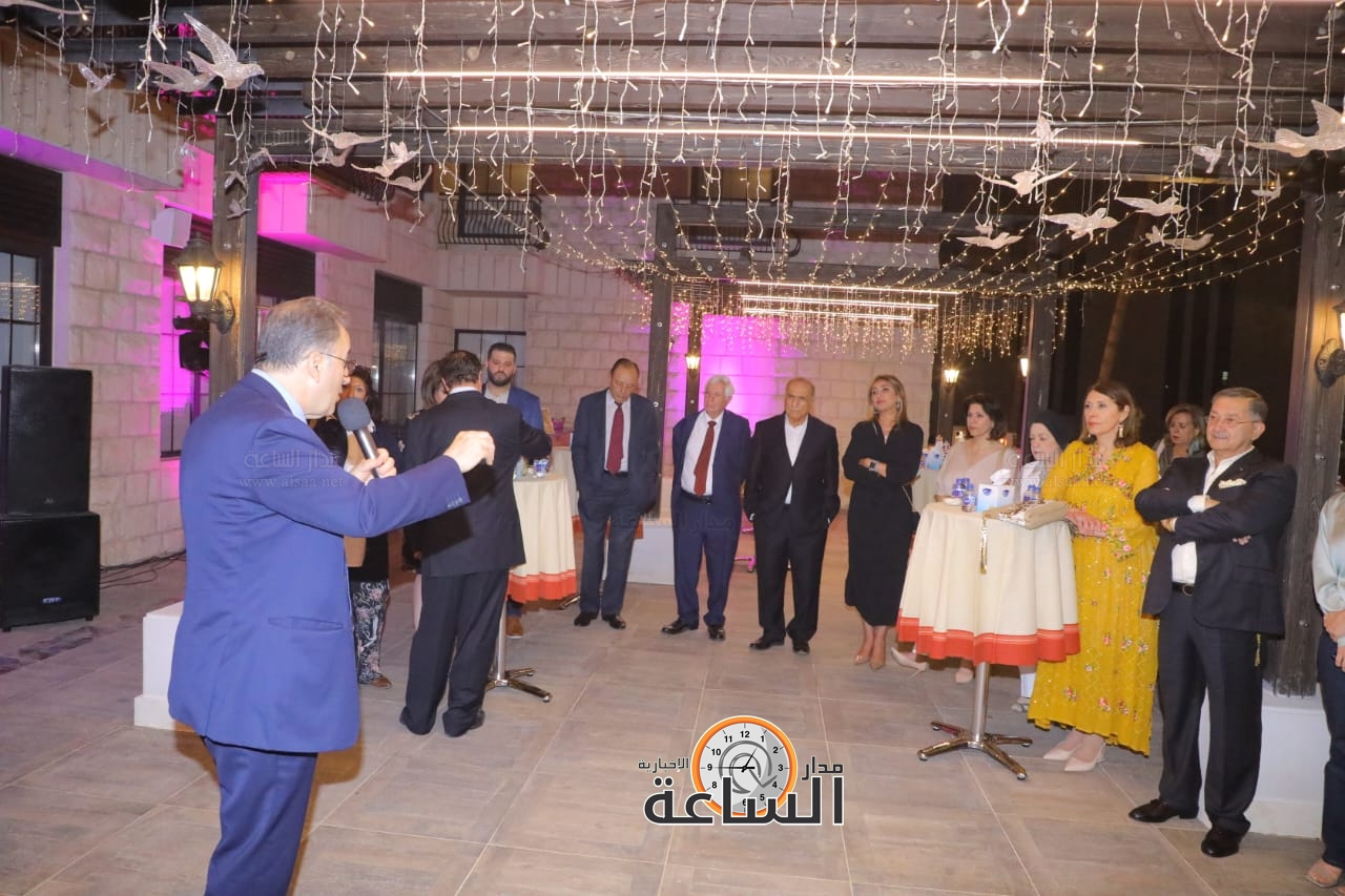 Madar Al-Saa Images 0.8297387376354082