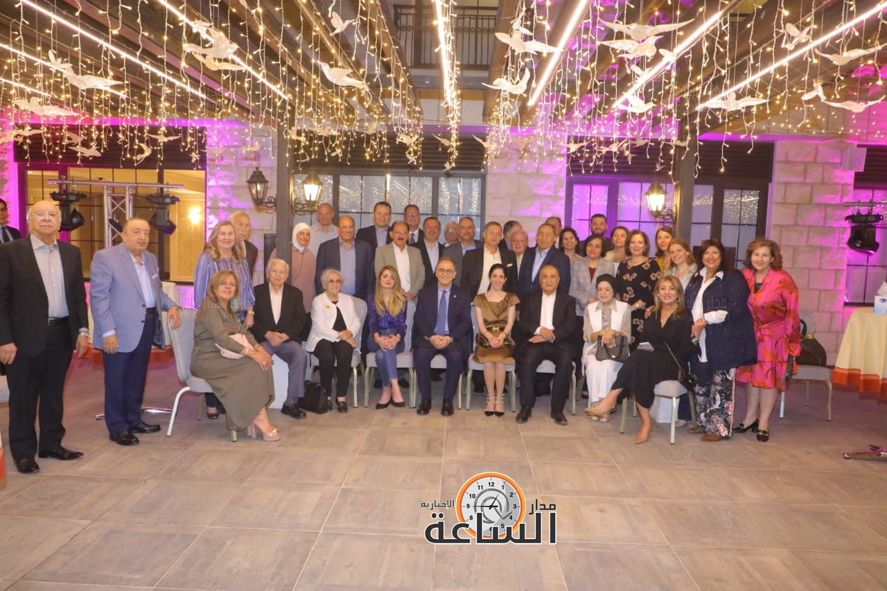 Madar Al-Saa Images 0.6834930685540893