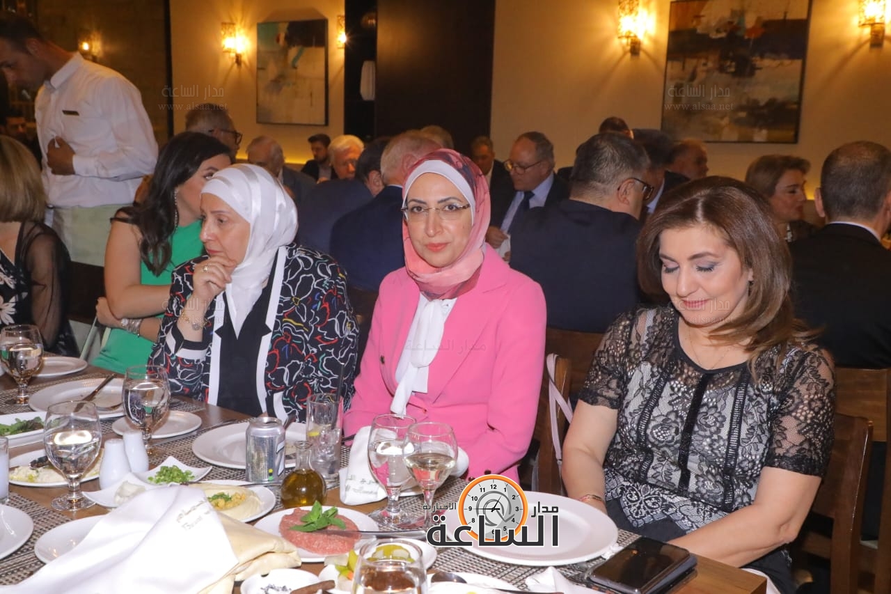 Madar Al-Saa Images 0.628936354792324