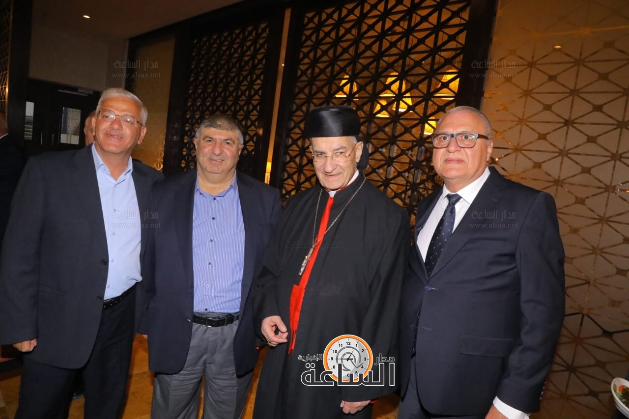 Madar Al-Saa Images 0.872787097823831