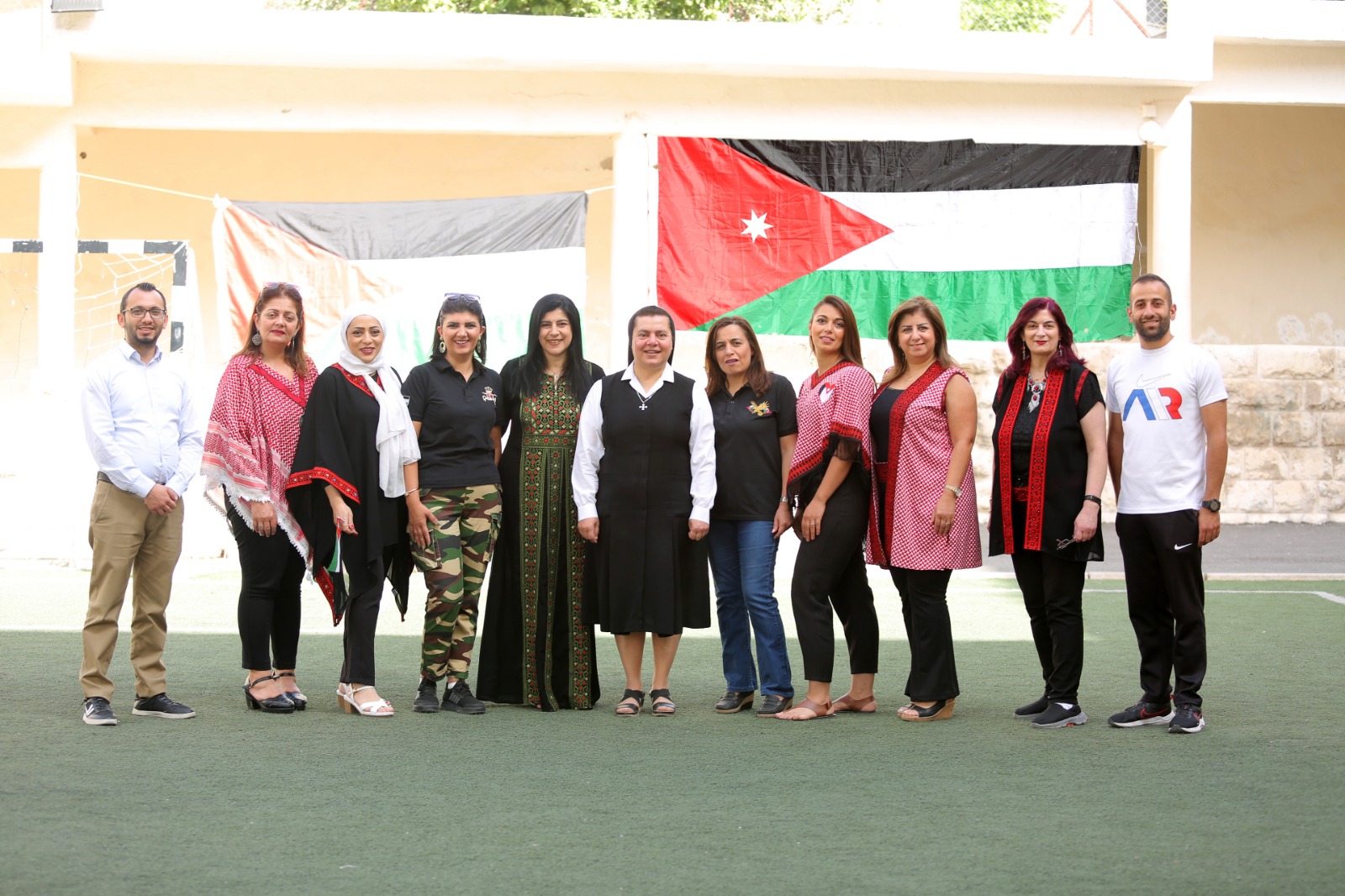 Madar Al-Saa Images 0.9878092112593346