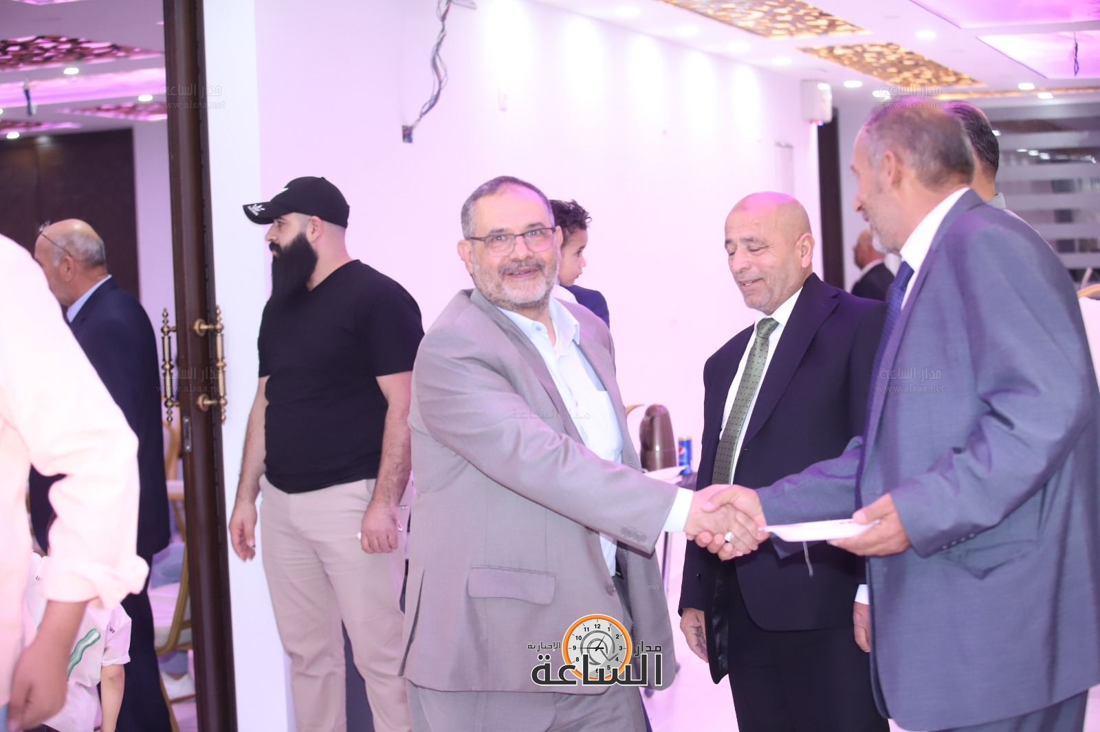 Madar Al-Saa Images 0.34739338206610726