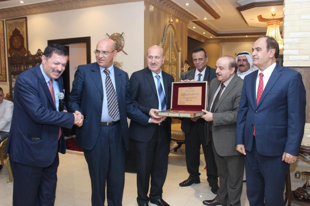 Madar Al-Saa Images 0.5763019074873152