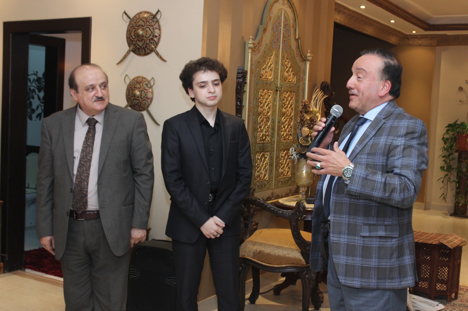 Madar Al-Saa Images 0.109357310926264