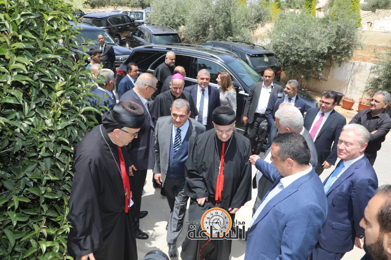 Madar Al-Saa Images 0.13085196543588484