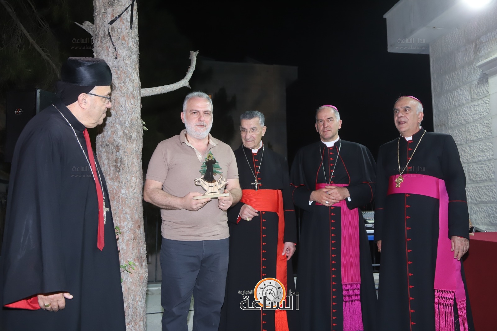 Madar Al-Saa Images 0.11346493940576607