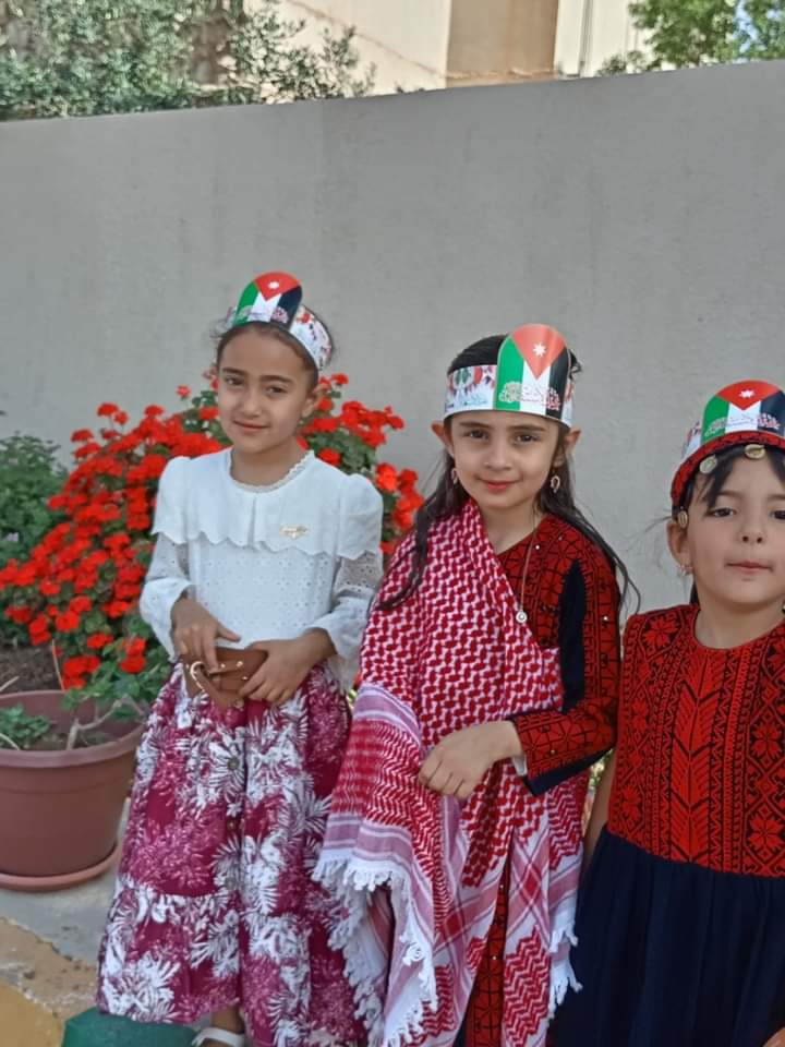 Madar Al-Saa Images 0.886664553603121