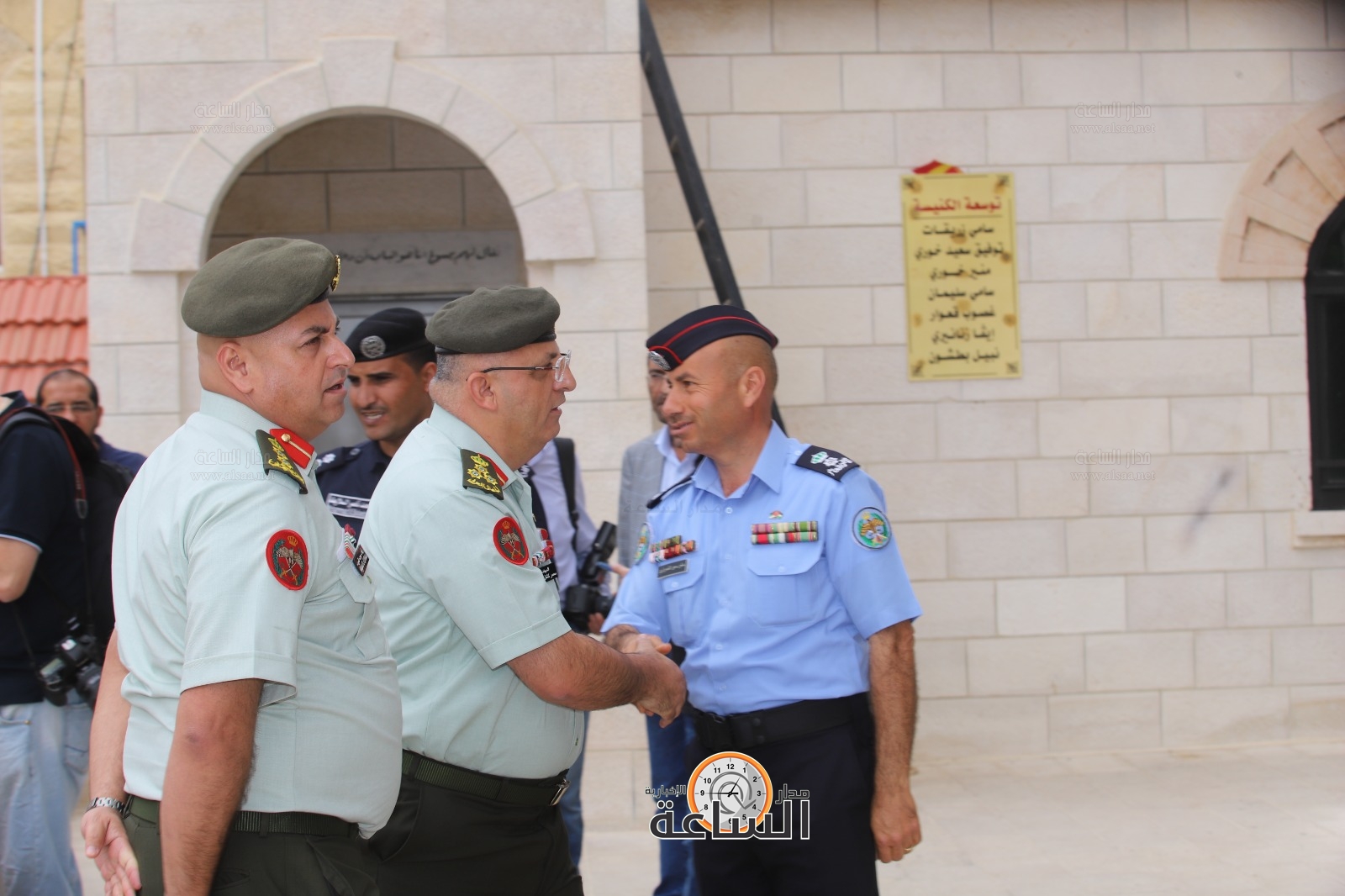 Madar Al-Saa Images 0.7854024717425787