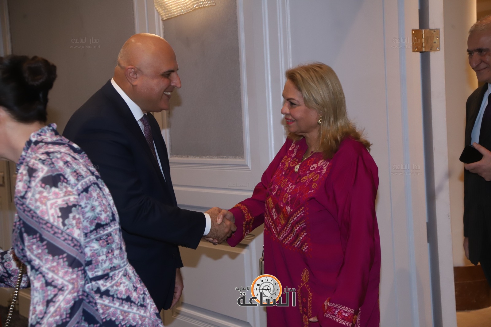 Madar Al-Saa Images 0.2900269454195725