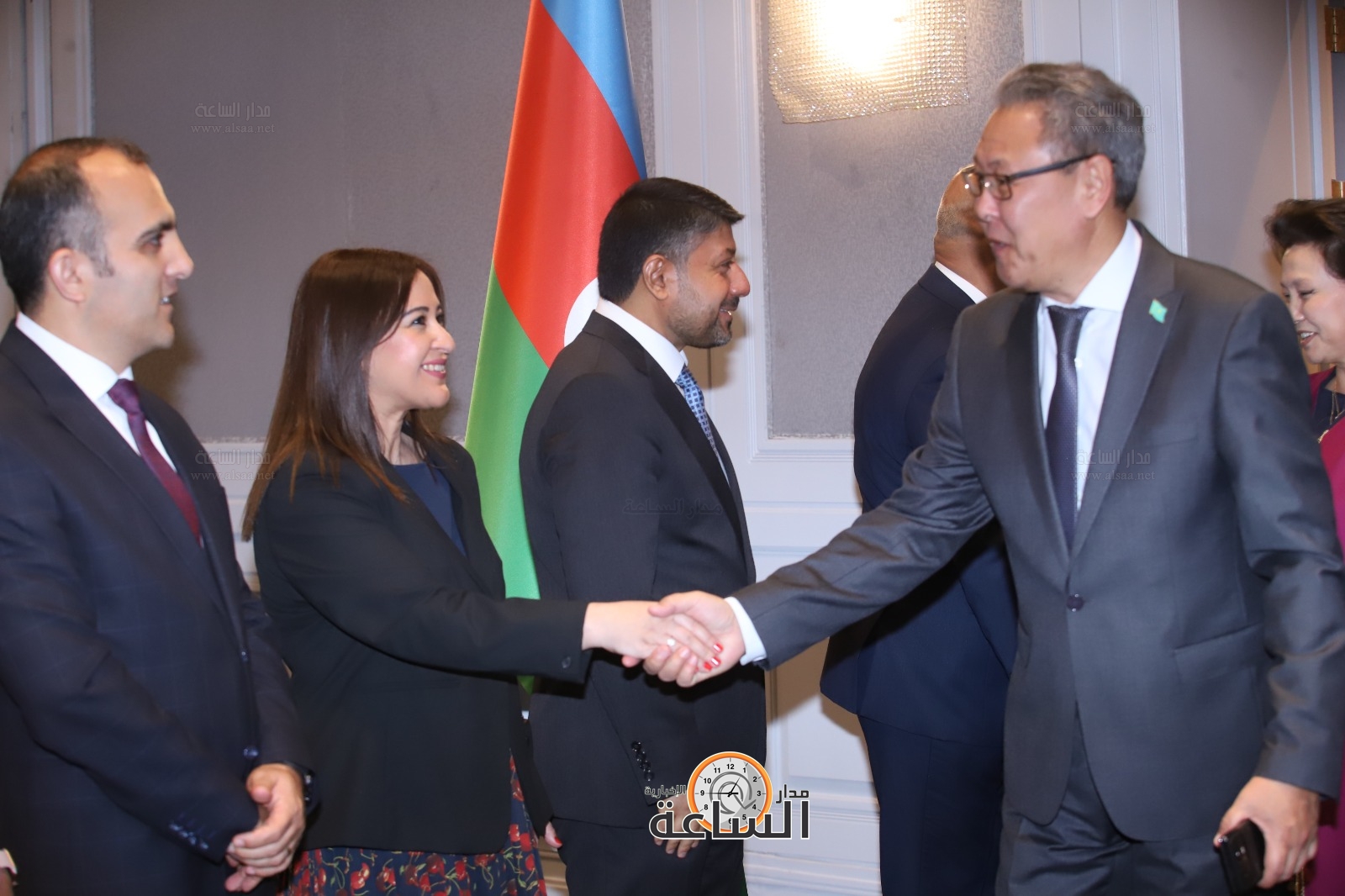 Madar Al-Saa Images 0.7405755852366704