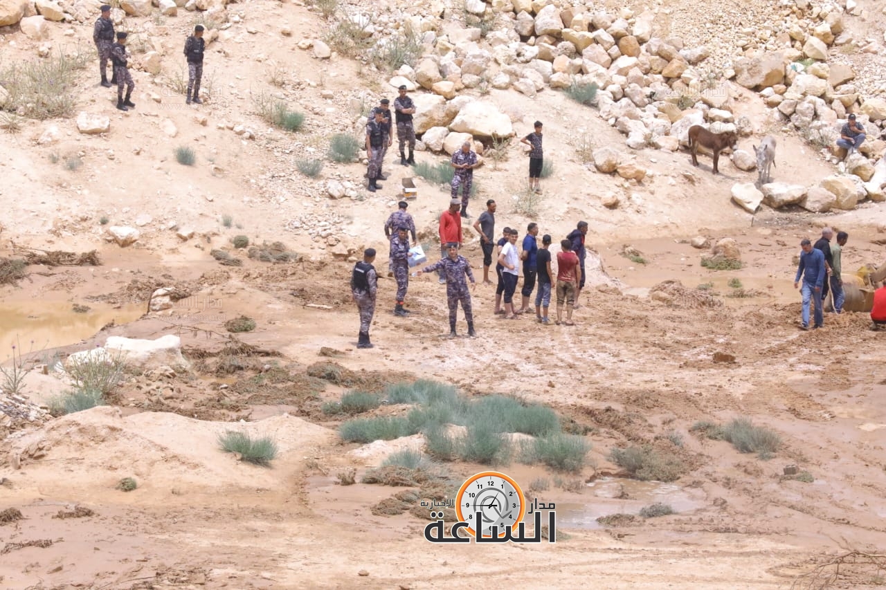 Madar Al-Saa Images 0.03715940660840511