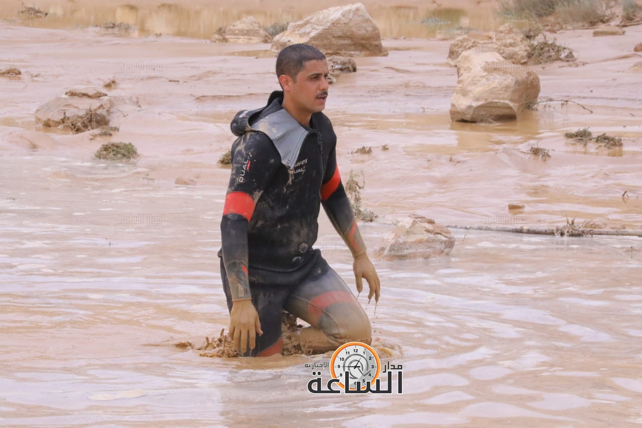 Madar Al-Saa Images 0.4956432293389339