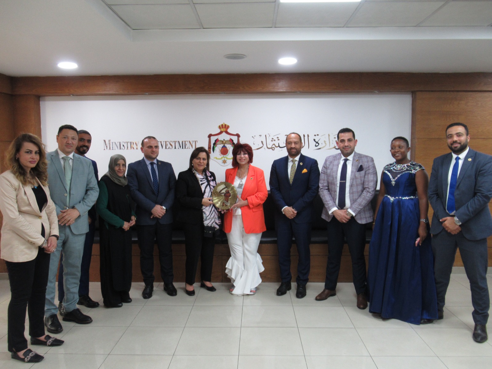 Madar Al-Saa Images 0.30428431115239674