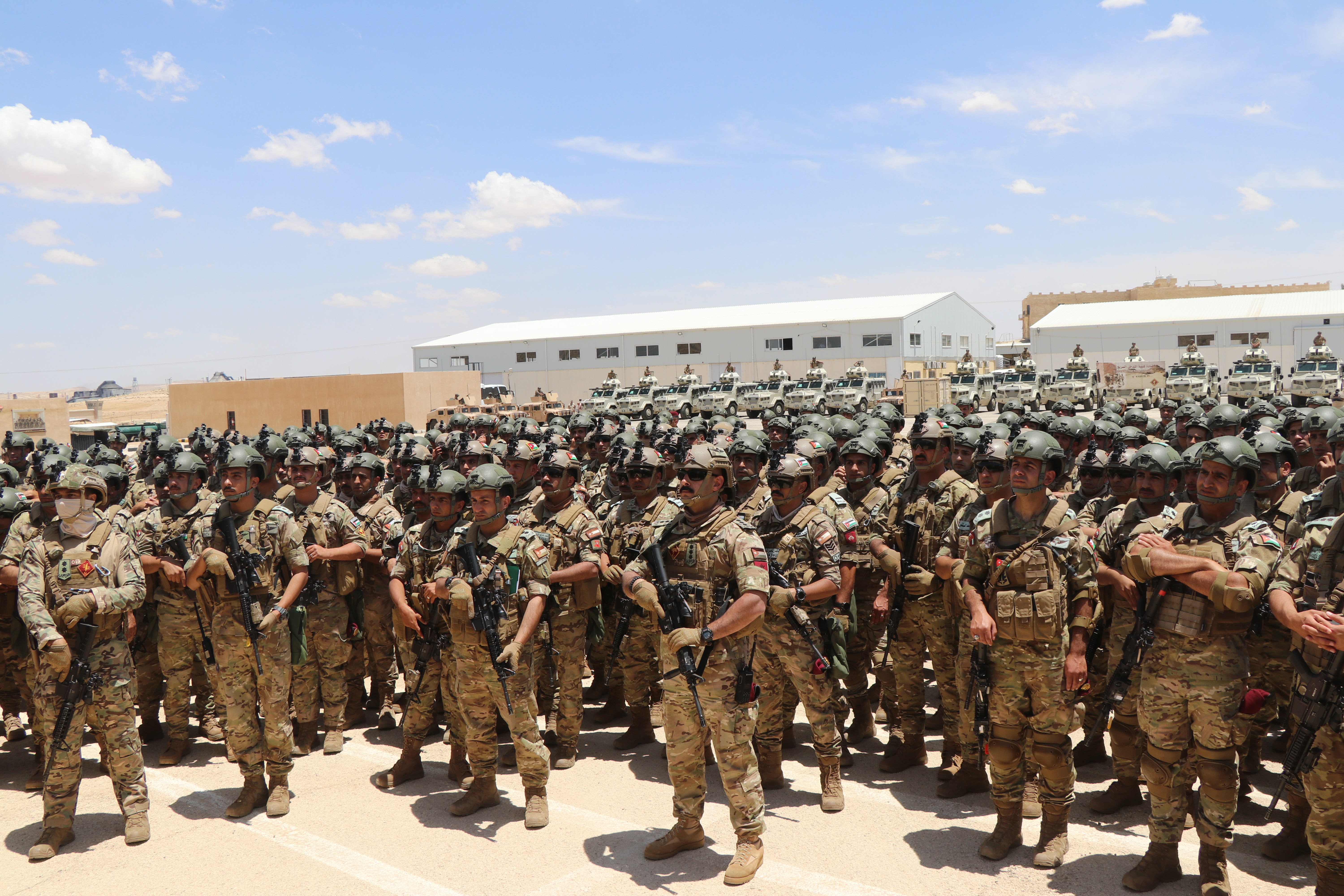 Madar Al-Saa Images 0.43729277985329573