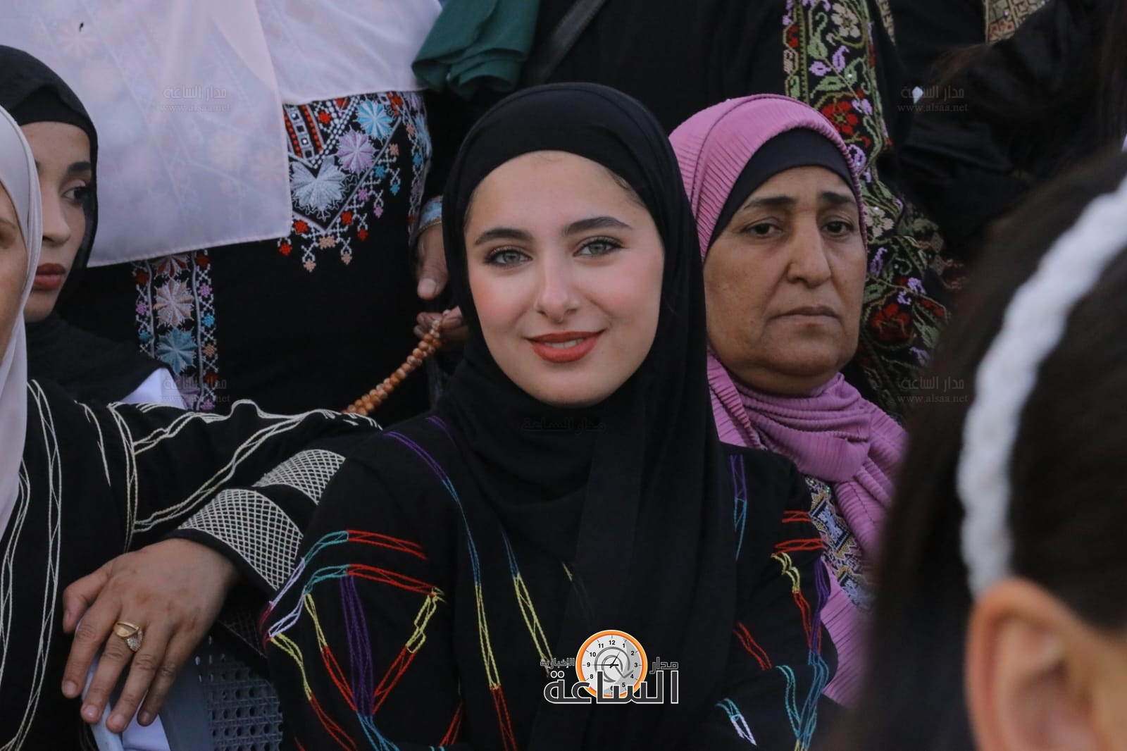 Madar Al-Saa Images 0.8977964415493409