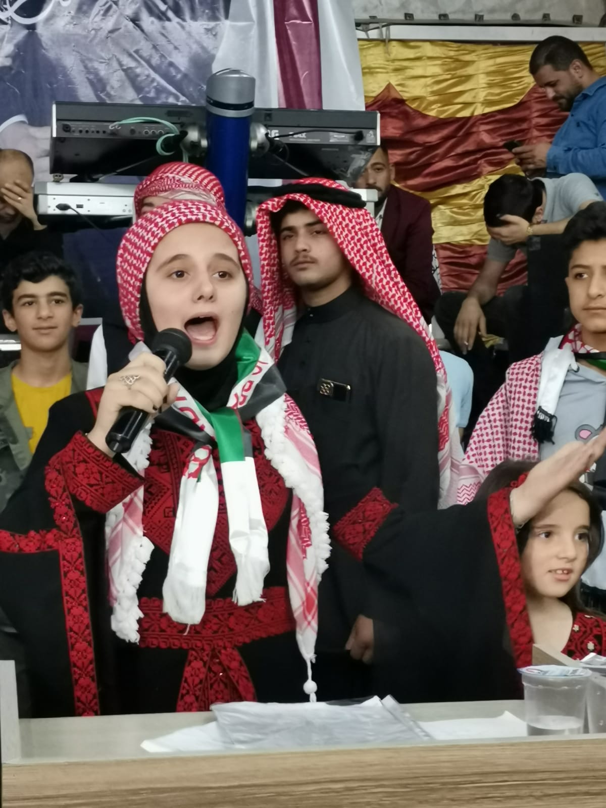 Madar Al-Saa Images 0.14128679291493973